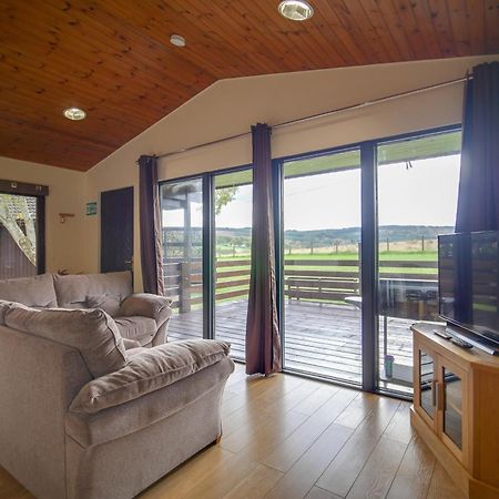 Glenview Chalet Park Inverness Extérieur photo