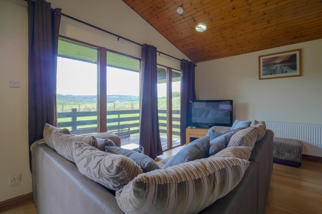 Glenview Chalet Park Inverness Extérieur photo