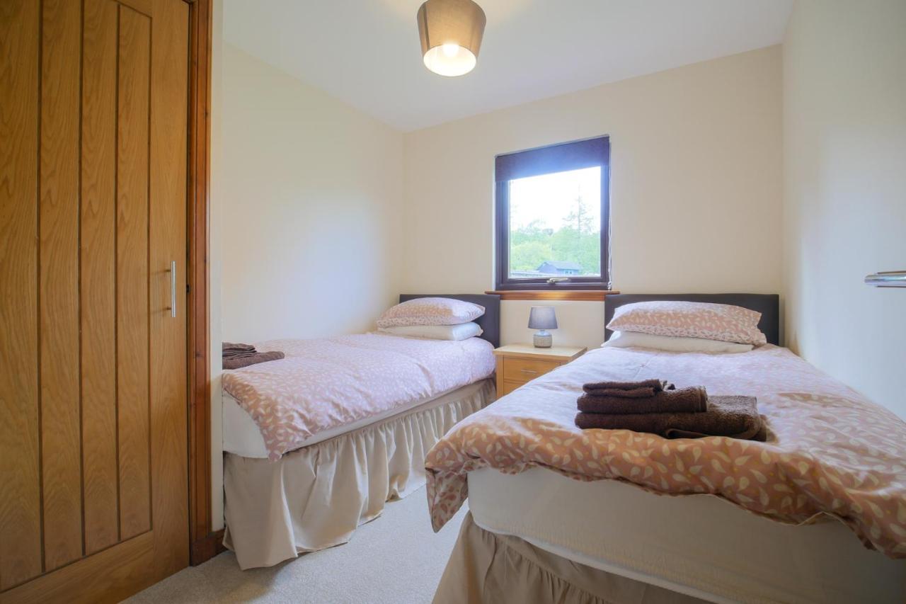 Glenview Chalet Park Inverness Extérieur photo