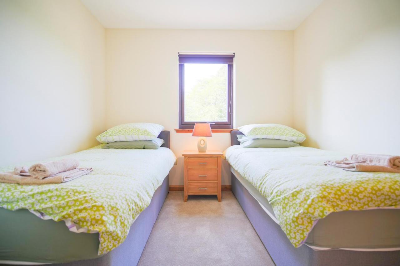 Glenview Chalet Park Inverness Extérieur photo