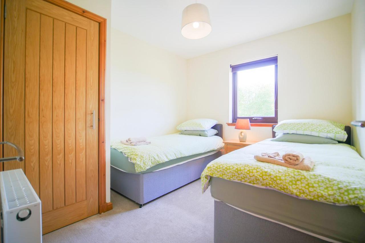 Glenview Chalet Park Inverness Extérieur photo