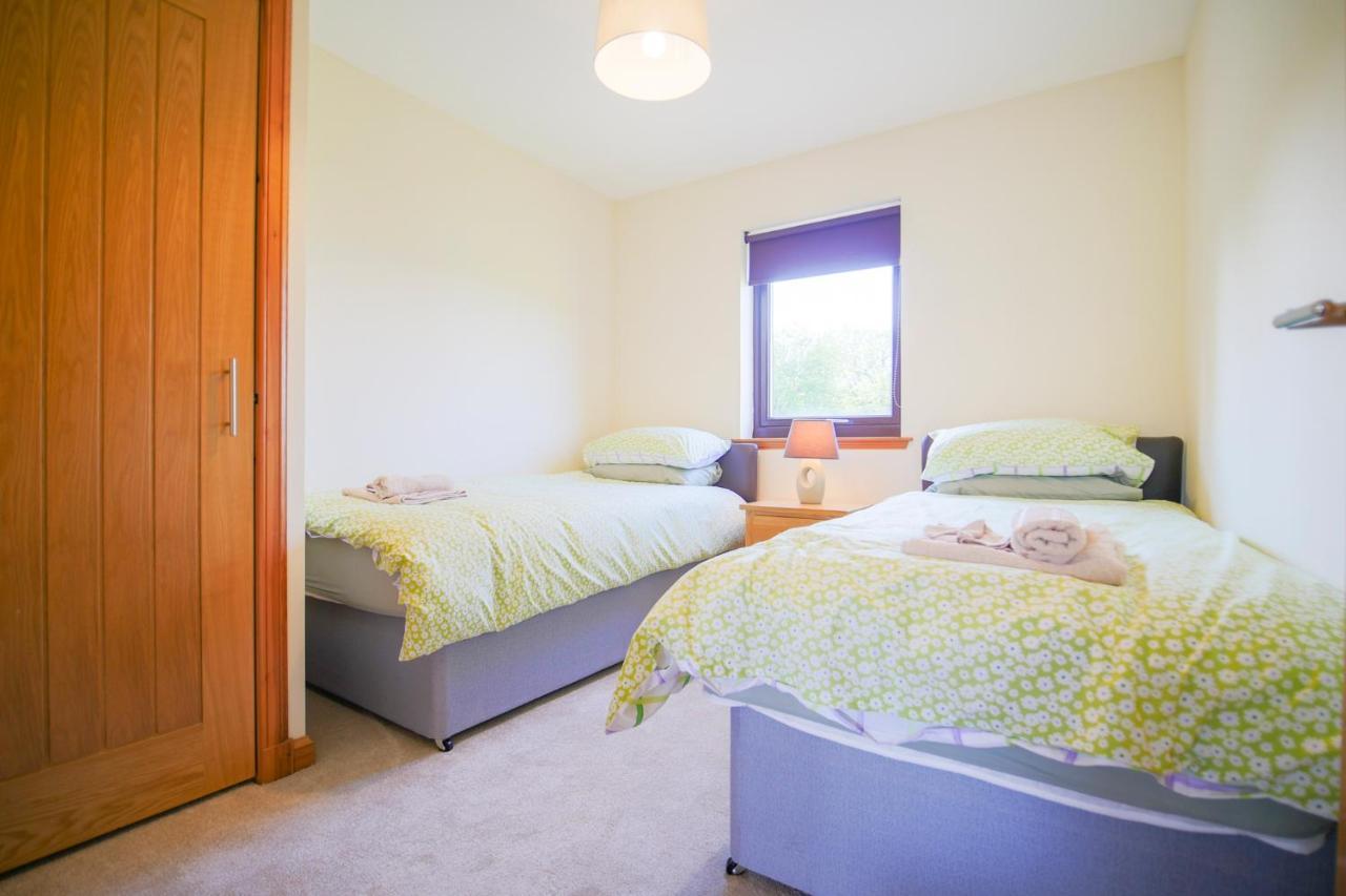 Glenview Chalet Park Inverness Extérieur photo