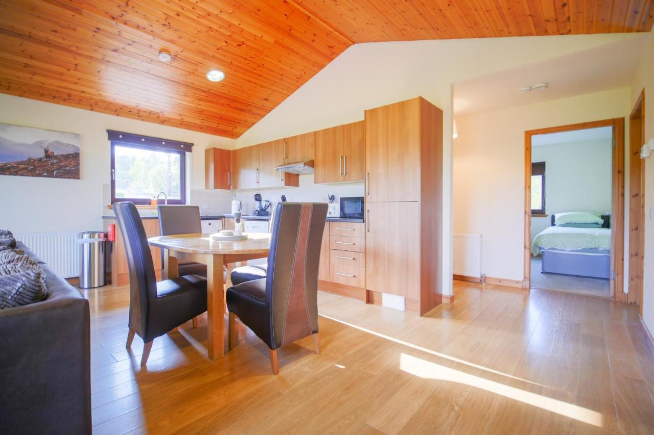 Glenview Chalet Park Inverness Extérieur photo