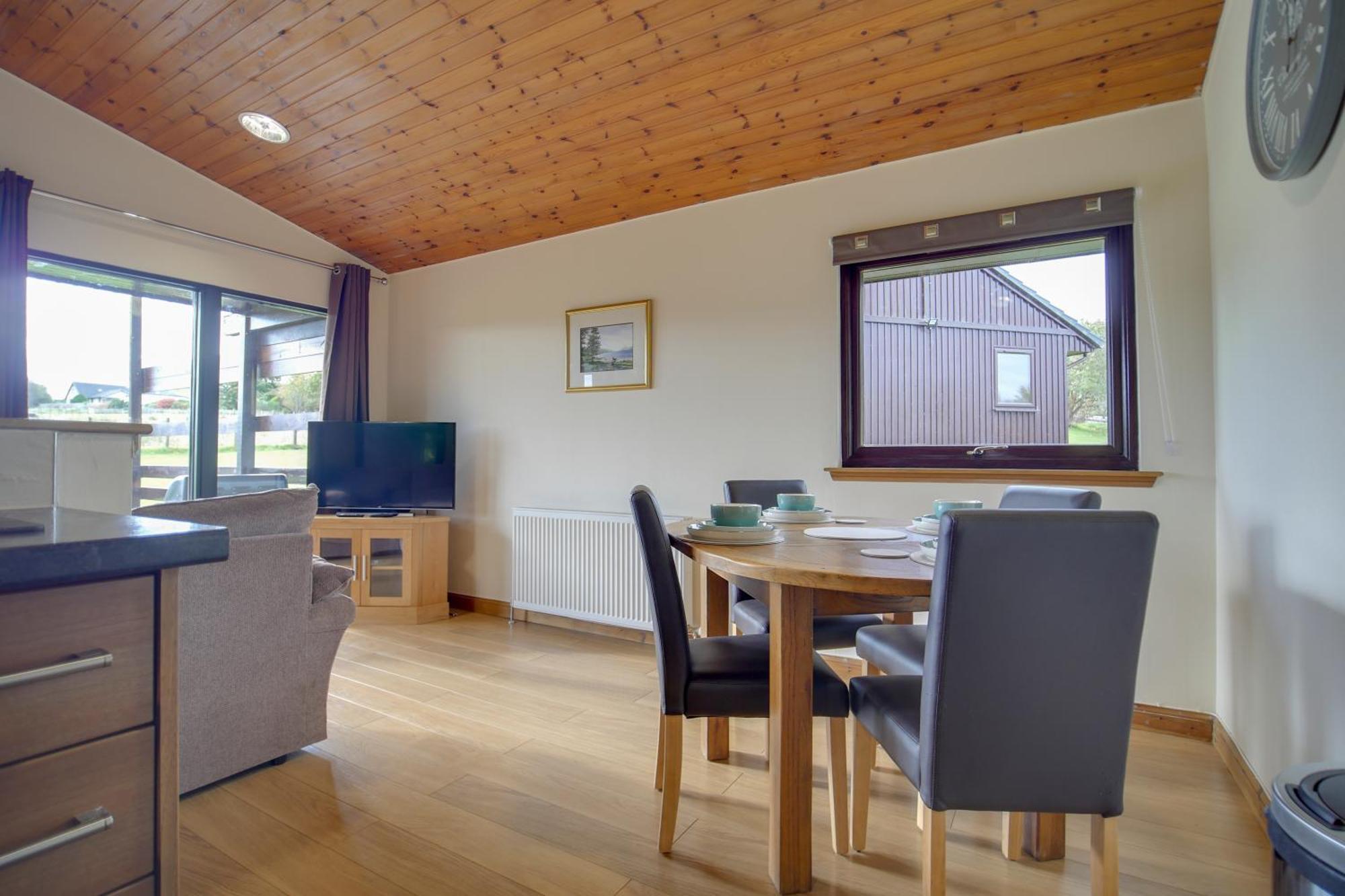 Glenview Chalet Park Inverness Extérieur photo